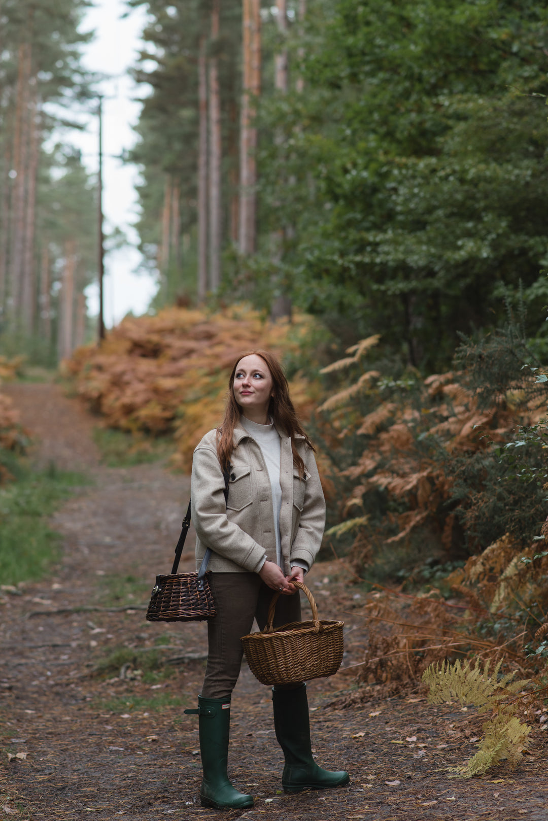 Discover the Secrets of Foraging: A Beginner's Guide to Harvesting Nature's Bounty, an interview with Megan from Terra Vitum