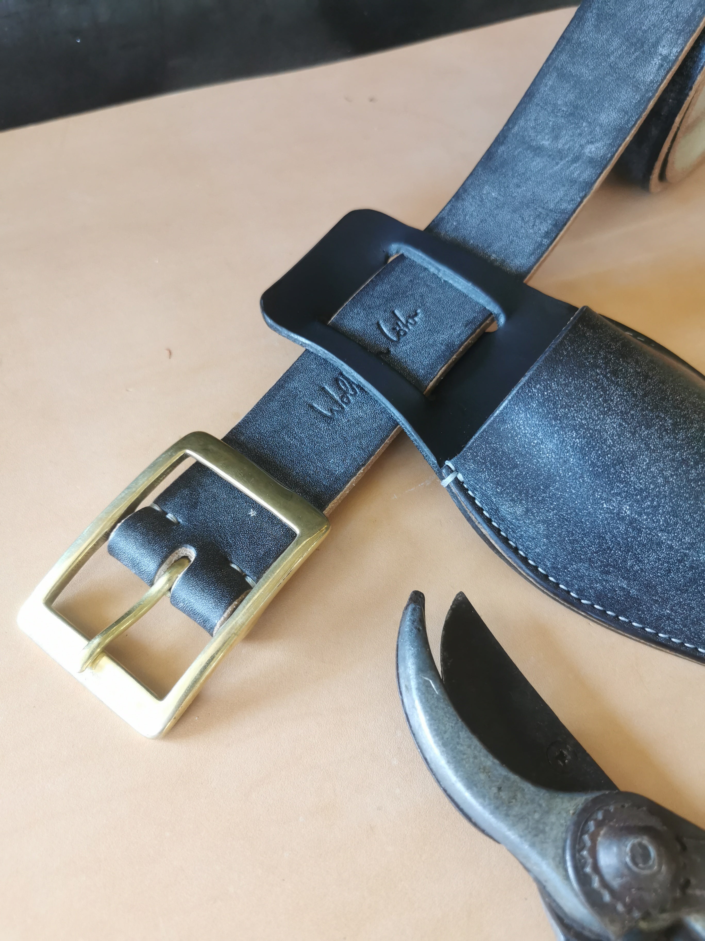 Oak Bark Leather Secateurs Holder and Belt Black