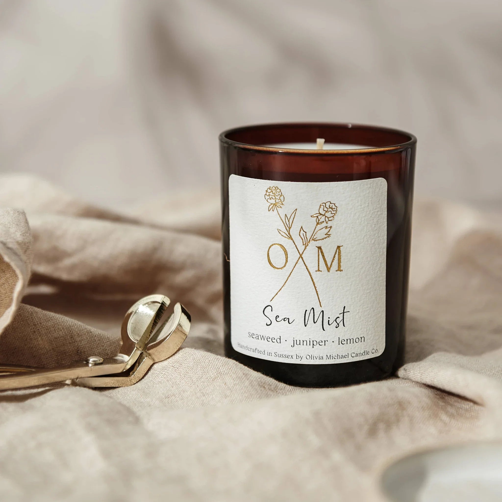 Seaweed and Juniper Scented Candle - Sea Mist