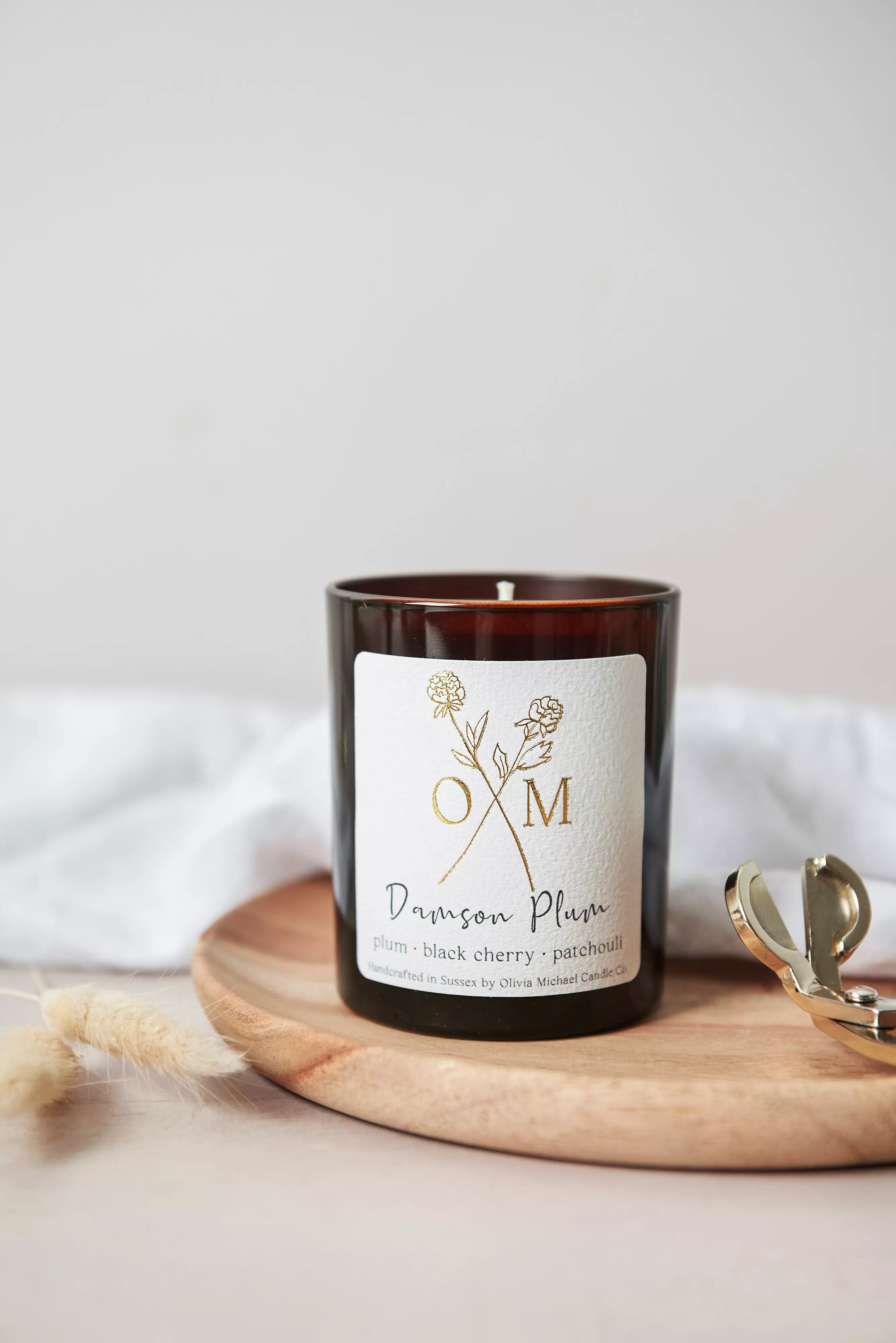 Plum and Black Cherry Scented Candle - Damson Plum