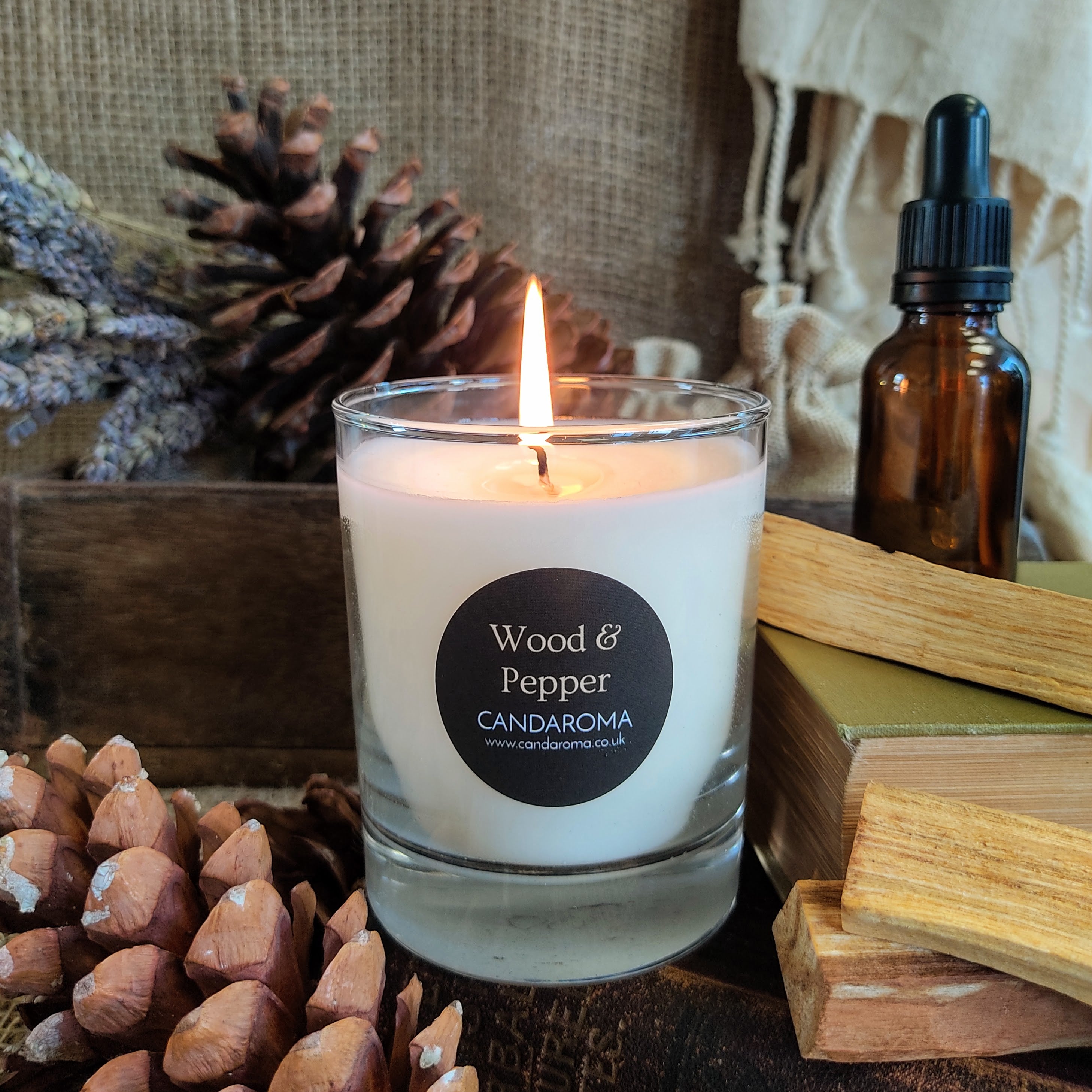 Wood & pepper soy blend candle