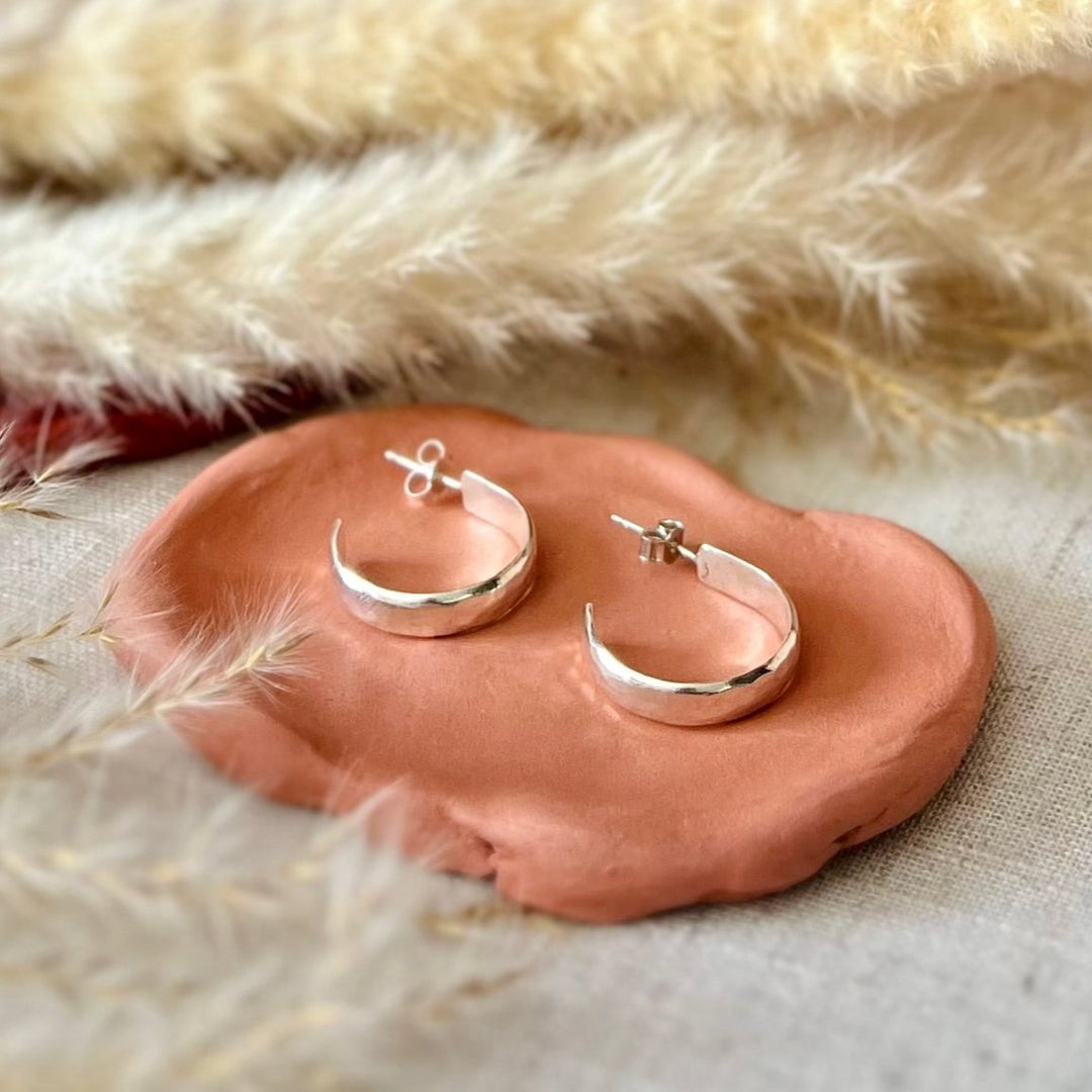 Chunky Curved Hoops