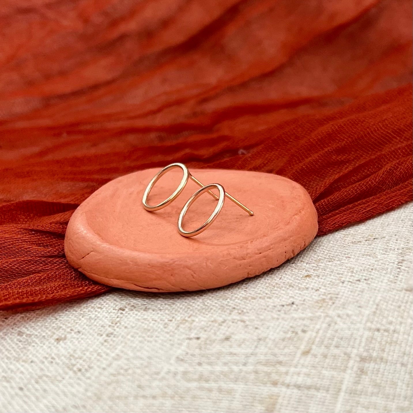 Recycled Gold circle earrings